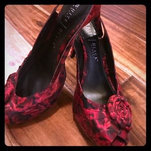 White House Black Market pretty heels